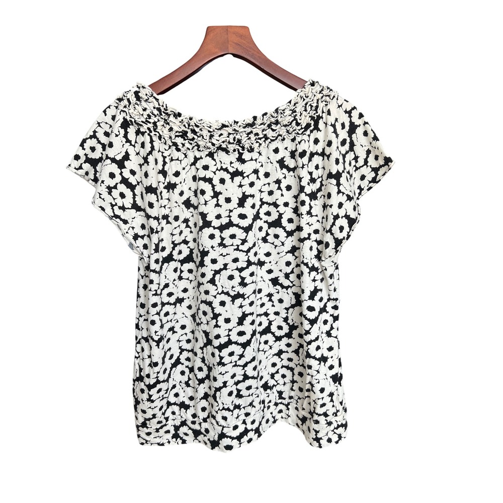 ELLE Women XL Black White Floral Print Ruffle Neck Short Sleeve Top Blouse - Picture 2 of 5